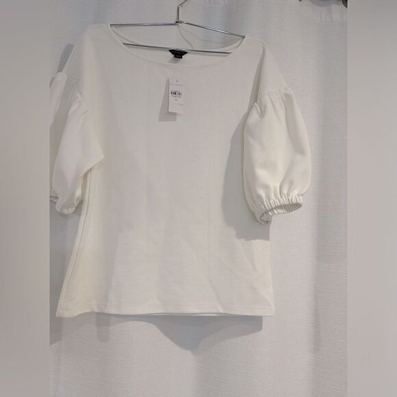 Ann Taylor Tops - Ann Taylor- Ivory Puff Sleeve Top - New with tag